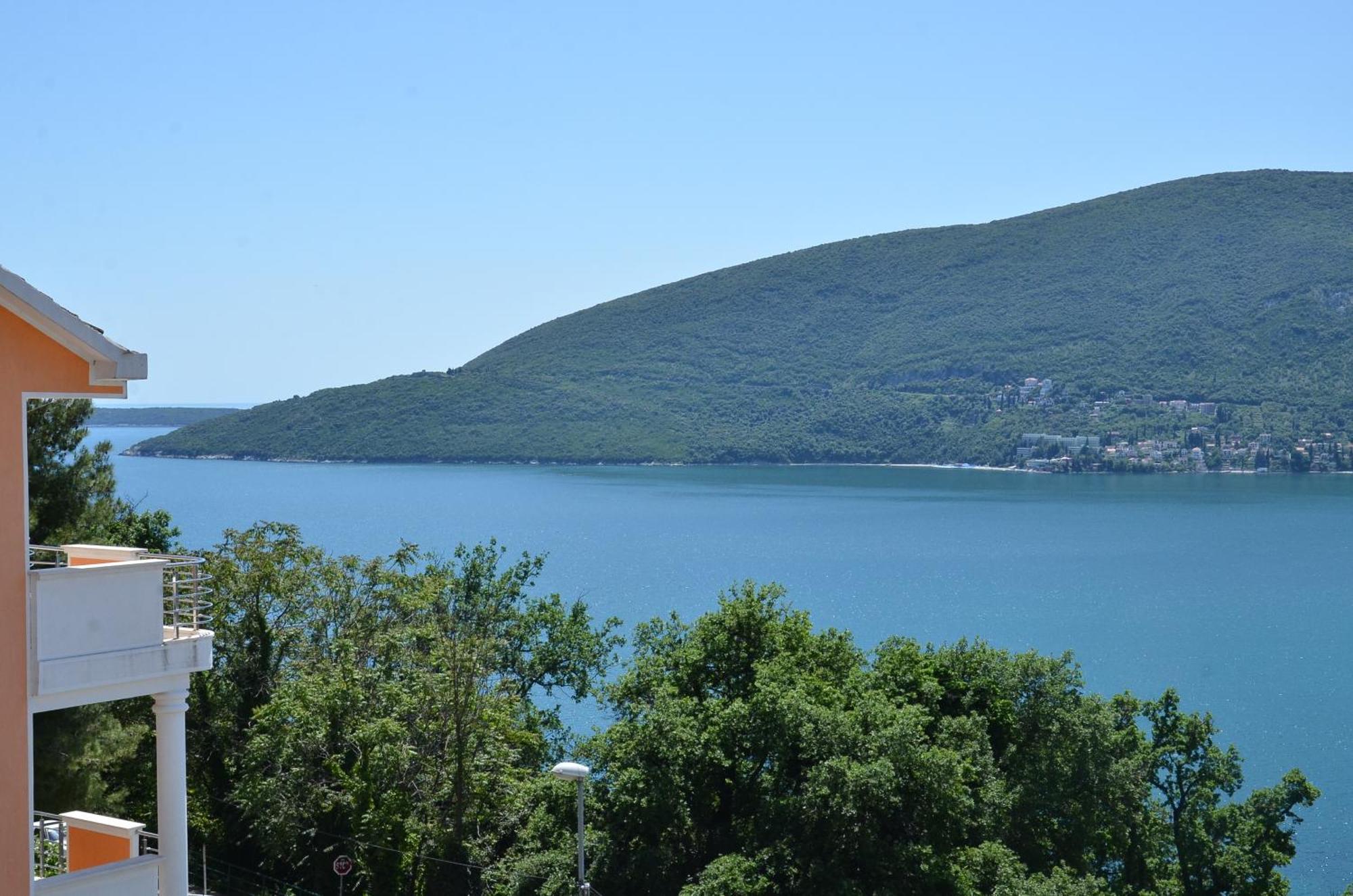 Apartment Cindy Herceg Novi Dış mekan fotoğraf